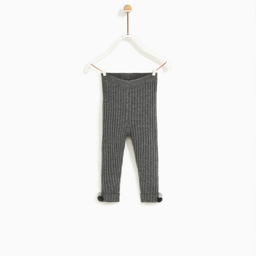 Zara baby girl pom pom leggings. Soft knit